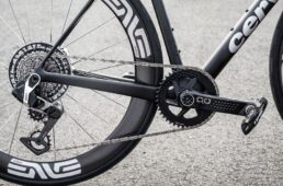 レッドE1 XPLRのドライブトレイン