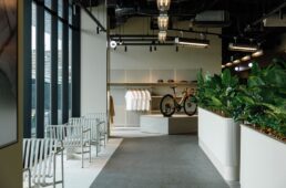 ロビーとショップ