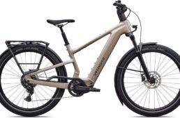 スペシャライズド　Turbo Vado 3 EVO