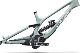 スペシャライズド DEMO11