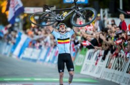 スペシャライズド　レムコ・エヴェネプール