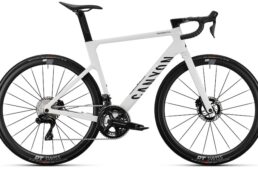 キャニオン　エンデュレース CF SLX／CF