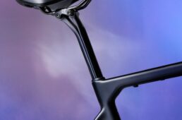 キャニオン　エンデュレース CF SLX／CF
