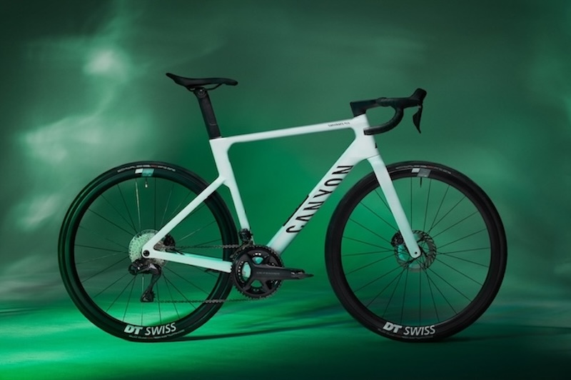 キャニオン　エンデュレース CF SLX／CF