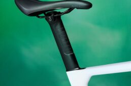 キャニオン　エンデュレース CF SLX／CF