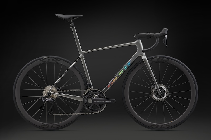 ジャイアントの2026年カーボンバイク購入で最大5.5万円分のライダー