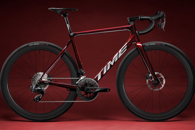 タイムの先進技術をより身近に。新型ピュアロードバイク「NXR」登場