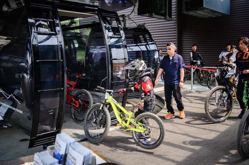 ダウンヒルシリーズ2026 第4戦・白馬岩岳MTB PARKで全日本チャンピオン