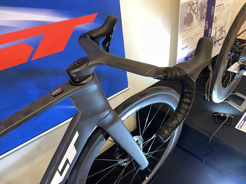 フェルトの新型エアロロード「NEXAR（ネクサー）」登場！ 完成車6.8kg