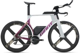 ジャイアントのトライアスロン／TTバイク「トリニティ」2027モデル発表